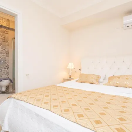 Villa Mina *